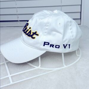 NWT TITLEIST PRO FJ Golf White Hat/Cap Footjoy PurpleGold Embroidered Adjustable